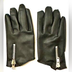 STRAIGHT TO HELL- Throttle Black Faux Leather Gloves with Zipper